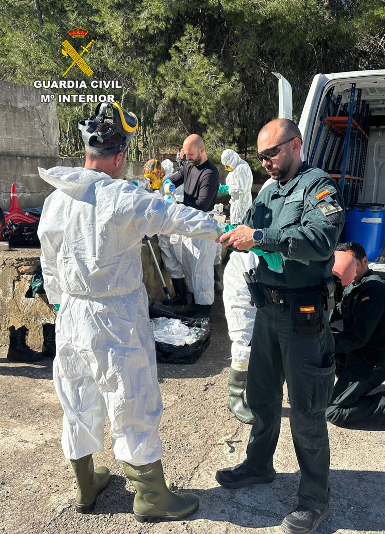 Guardia Civil de la Región de Murcia mantiene actualizada su formación en materia de riesgos NRBQ (nuclear, radiológico, biológico o químico)