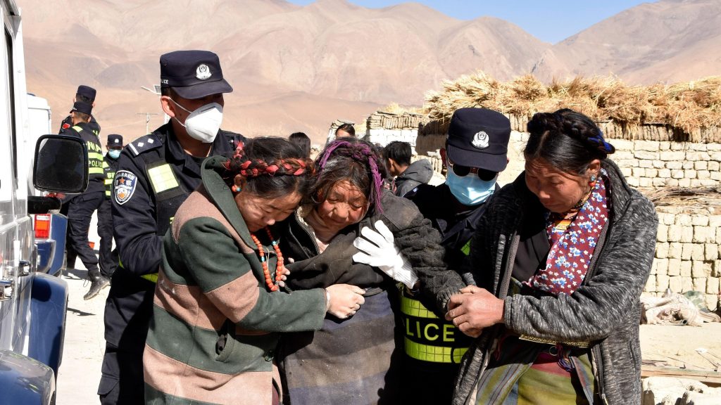 Un terremoto en el Tíbet deja al menos 126 muertos y más de un centenar de heridos