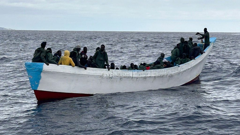 La Policía atribuye la muerte de 180 migrantes en el mar a un traficante de personas que fletaba pateras a Canarias