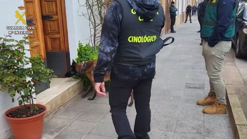 La Guardia Civil detiene a la mujer del empresario acusado de la desaparición de un jornalero senegalés