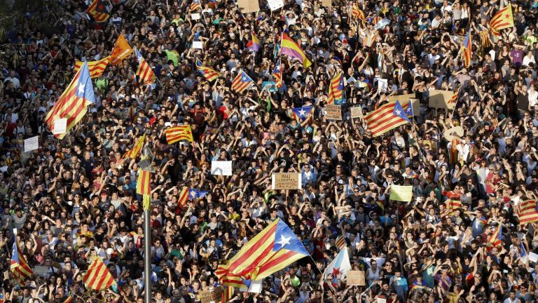 Niegan la amnistía a cuatro policías que dispararon pelotas de goma el 1-O que causaron la pérdida de un ojo a una persona