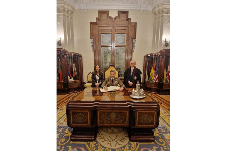 Me enseñaron a decir Yo soy el Buen Pastor, el que da la vida por sus ovejas. Sin ser consciente, recibí mi primera lección de liderazgo ejemplar