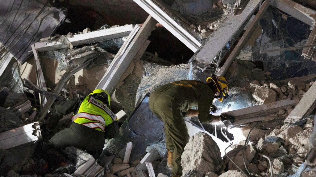 El número de víctimas por el terremoto en Birmania asciende a 694 muertos y 1.670 heridos