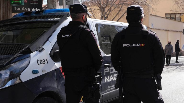 Detenidos tres menores en Palma por acosar a dos compañeros de clase