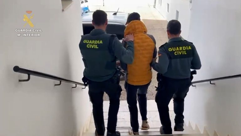 Desarticuladas dos organizaciones dedicadas a la explotación laboral de temporeros en la Valencia y Jaén