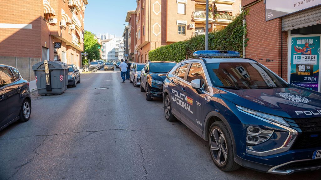 El padre de acogida del bebé que murió dentro de un coche en Linares, Jaén, queda en libertad