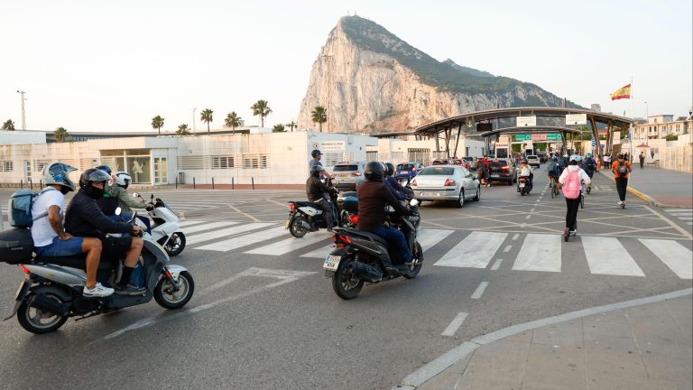 Adiós a la Verja de Gibraltar, localizan a dos desaparecidos en Leganés y otras buenas noticias de la semana