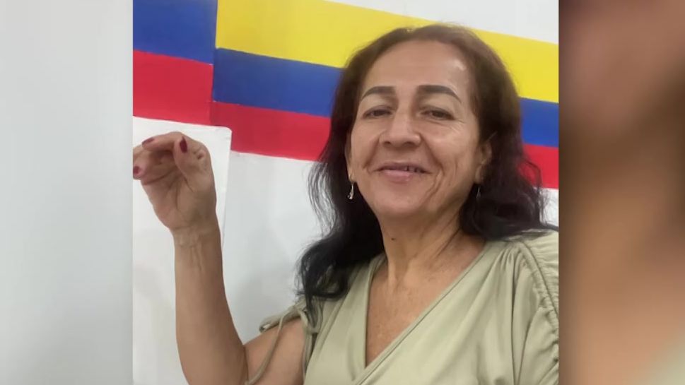 Seis días desaparecida en Barajas: se llama Orlinda, tiene 60 años, sufre demencia y desapareció en la T-4