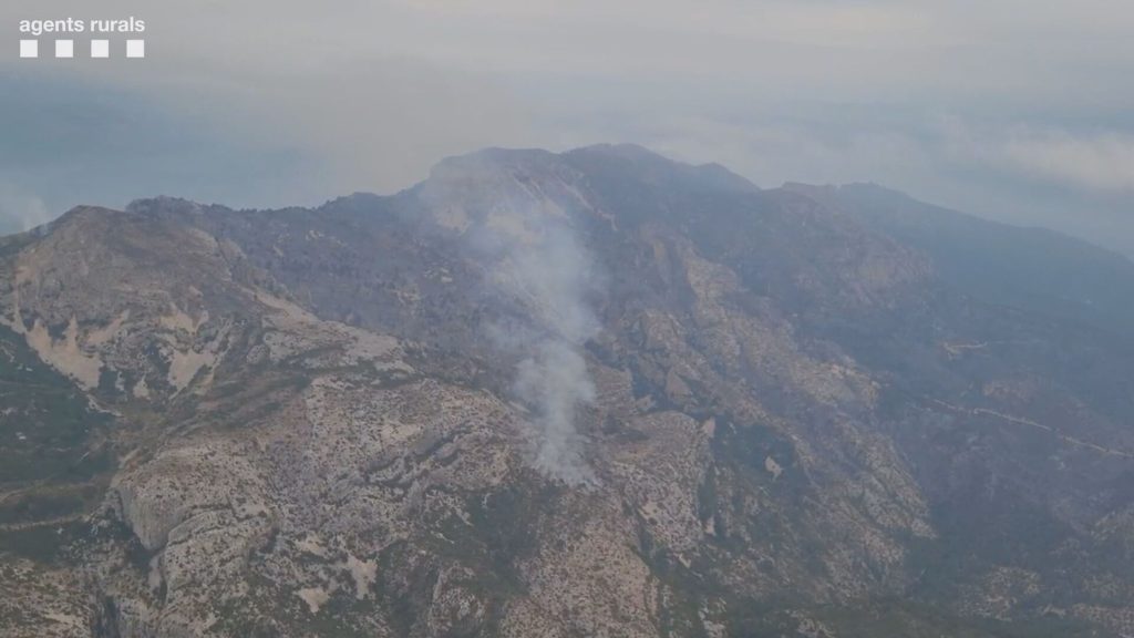 Estabilitzat l'incendi al Baix Ebre després de cremar 3.321 hectàrees