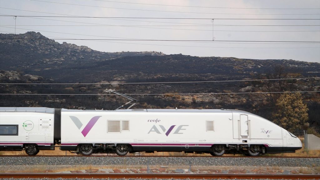 Cortada durante unas horas la línea Madrid-Andalucía tras declararse un incendio en un tren en Ciudad Real