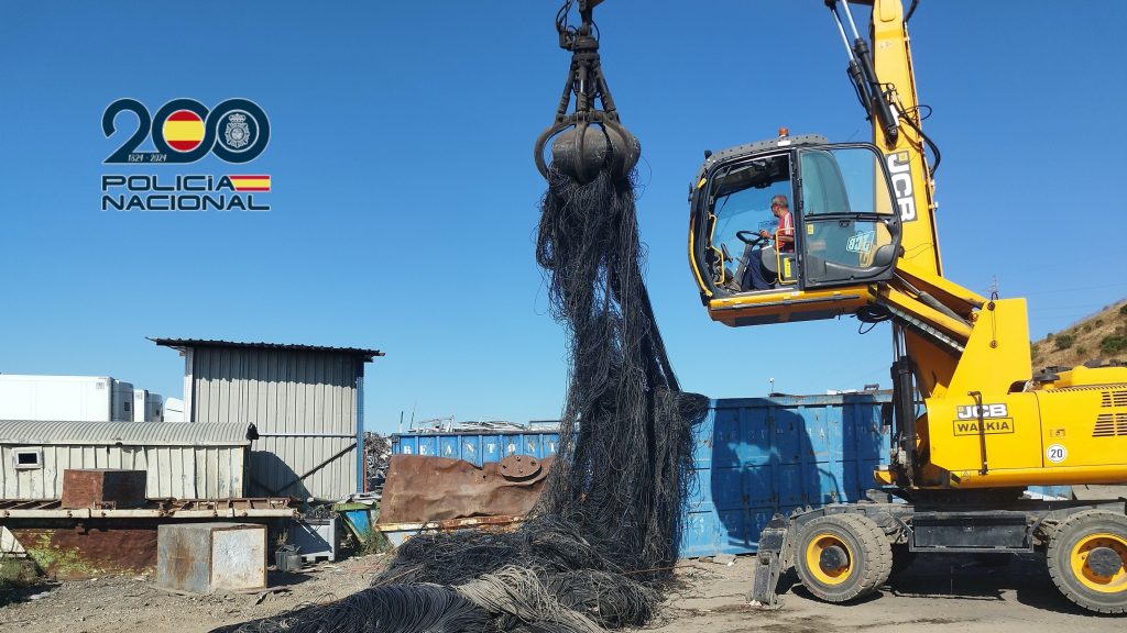 Detenidas cuatro personas acusadas de robar ocho toneladas de cobre en gasolineras y otros negocios de Madrid y Oviedo