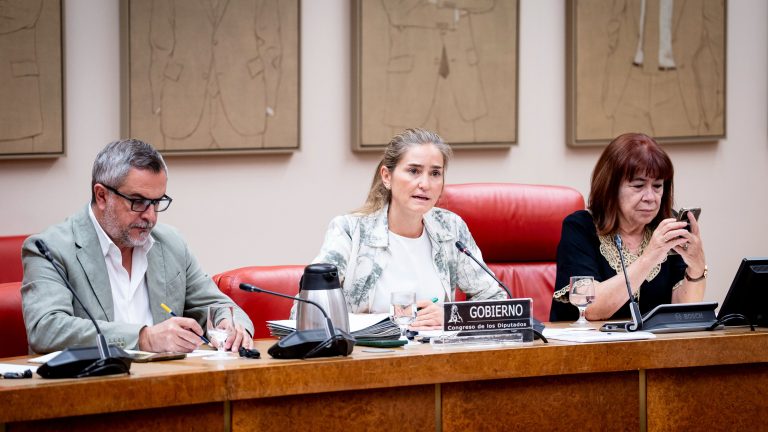 Aagesen advierte de que el riesgo de incendios sigue siendo "muy alto" pese al fin de los fuegos del verano