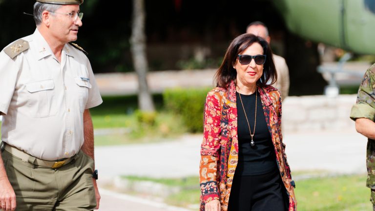 Los militares reclaman una mayor coordinación con los civiles ante los incendios