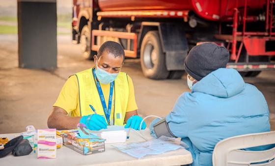 Los frágiles sistemas de salud de América Latina amenazan la vida y la economía