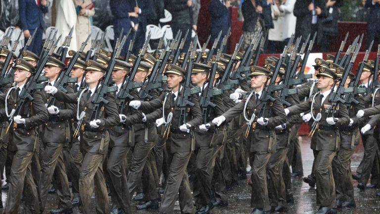 Horario, dónde ver en TV, recorrido y claves del desfile de las Fuerzas Armadas del 12 de octubre