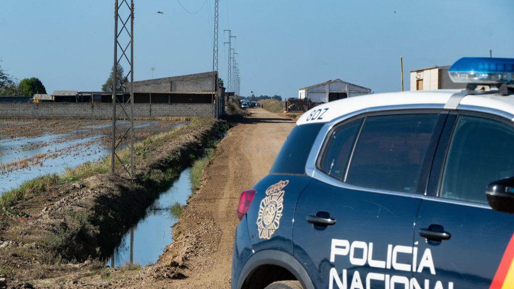 Un policía en estado crítico tras recibir un disparo en una operación contra el narcotráfico en Sevilla