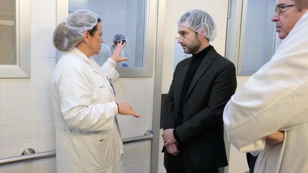 Consumo garantizará un 90% de frutas y hortalizas frescas de temporada y menús variados en hospitales y residencias