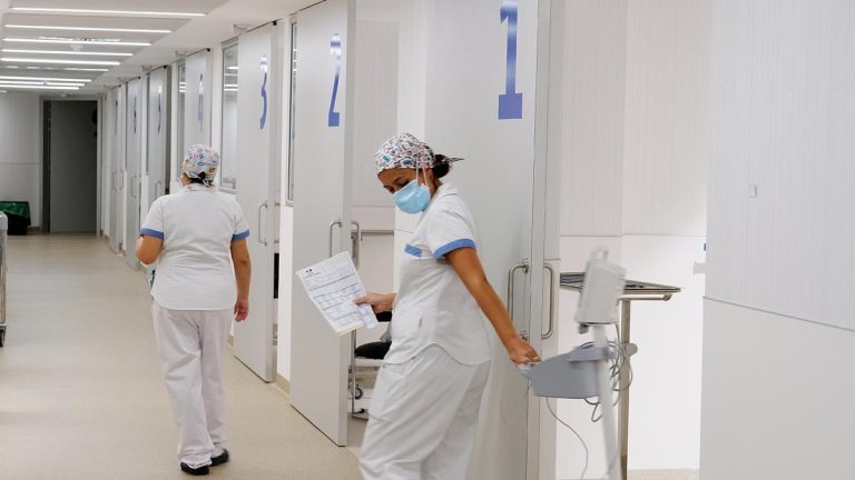 Las operaciones concertadas con la sanidad pública en centros privados son hasta un 44 % más baratas, según la patronal ASPE