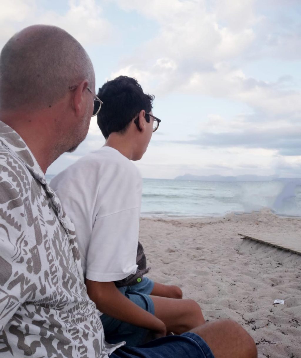 El caso de Oriol, un adolescente mallorquín que sufre una enfermedad rara que podría revertirse a partir de 2026