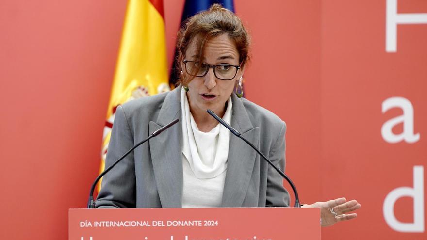 Sanidad lleva a Ayuso a la justicia por no tener registro de objetores del aborto