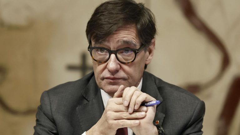 El president Illa evoluciona favorablemente y sigue con su tratamiento en Vall d'Hebron