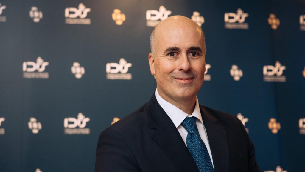 Fernando Campos, consejero delegado de DKV en España, asume la presidencia de la Fundación IDIS