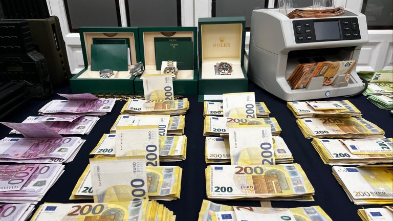 La Policía desarticula la organización que dominaba el tráfico de drogas con narcolanchas en el Atlántico