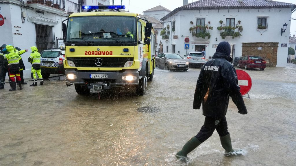 Miles de personas evacuadas en Andalucía por el temporal: ¿qué dice la normativa sobre los desalojos en emergencias?