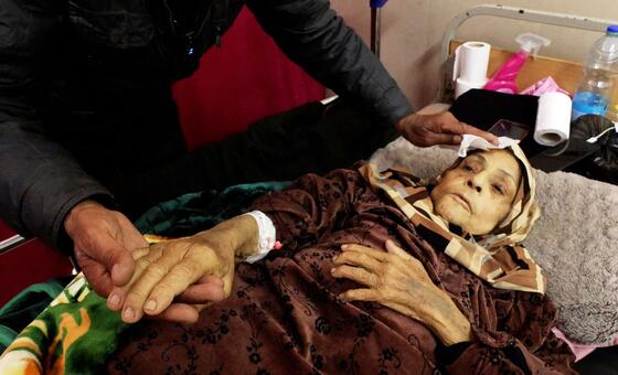 “Nos estamos muriendo”: Pacientes con cáncer en Gaza suplican una salida