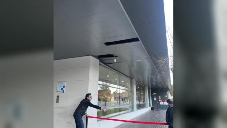 Catalunya suspende toda la actividad programada en los hospitales y centros de salud por el vendaval