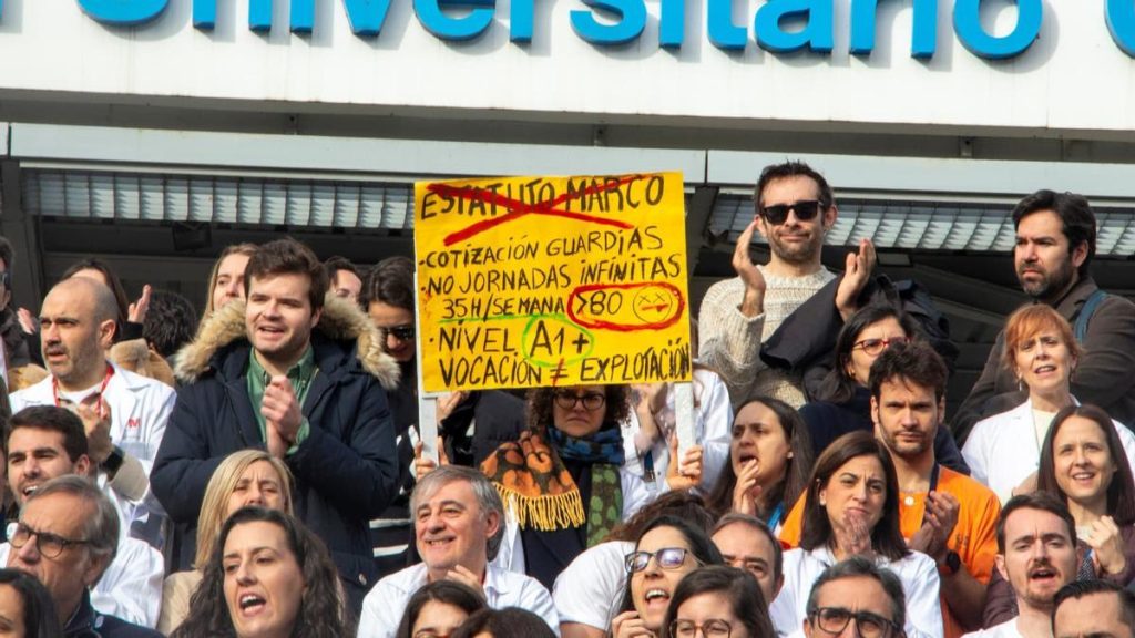 La huelga de médicos pierde fuelle en una nueva semana de movilizaciones