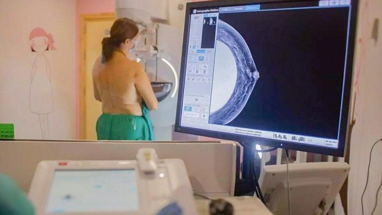 Los neumólogos alertan de que la apnea del sueño aumenta el riesgo de cáncer de pulmón y de mama