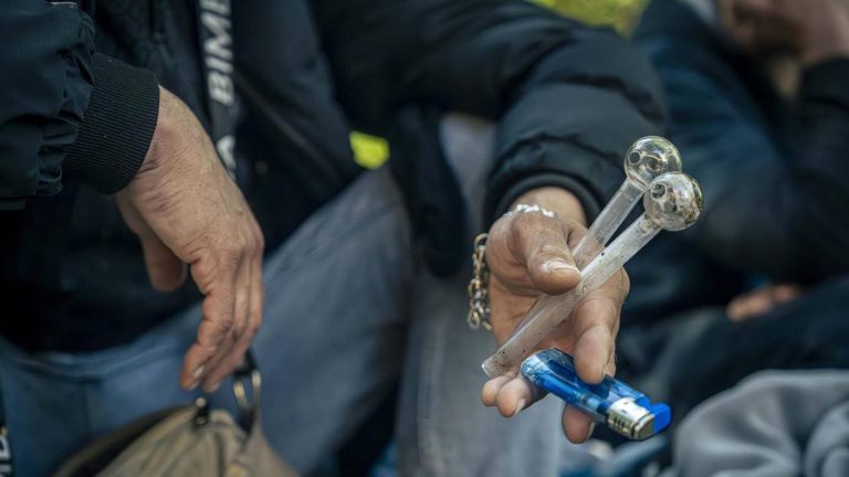 La metanfetamina ya es la droga que más ingresos causa en la unidad de patología dual del Hospital del Mar