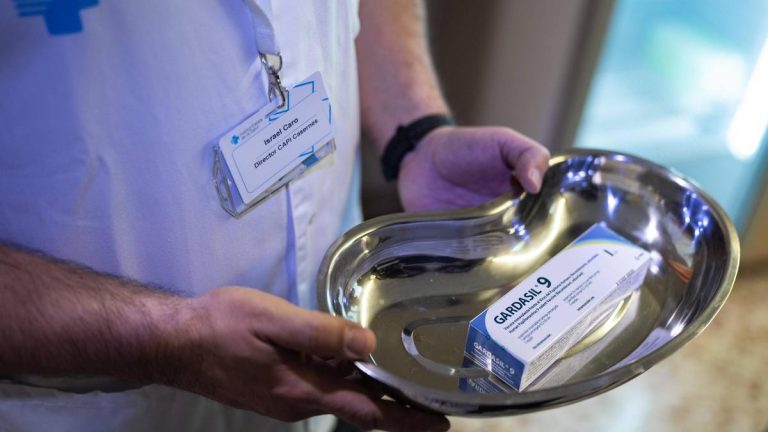 Más del 80% de las personas sexualmente activas contraerán el virus del papiloma alguna vez en la vida: "Podemos tener contacto con cada relación"