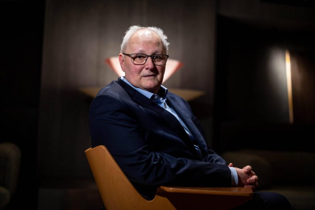 Gauden Galea, médico de la OMS: "Las bebidas alcohólicas deberían advertir en la etiqueta que pueden provocar cáncer"